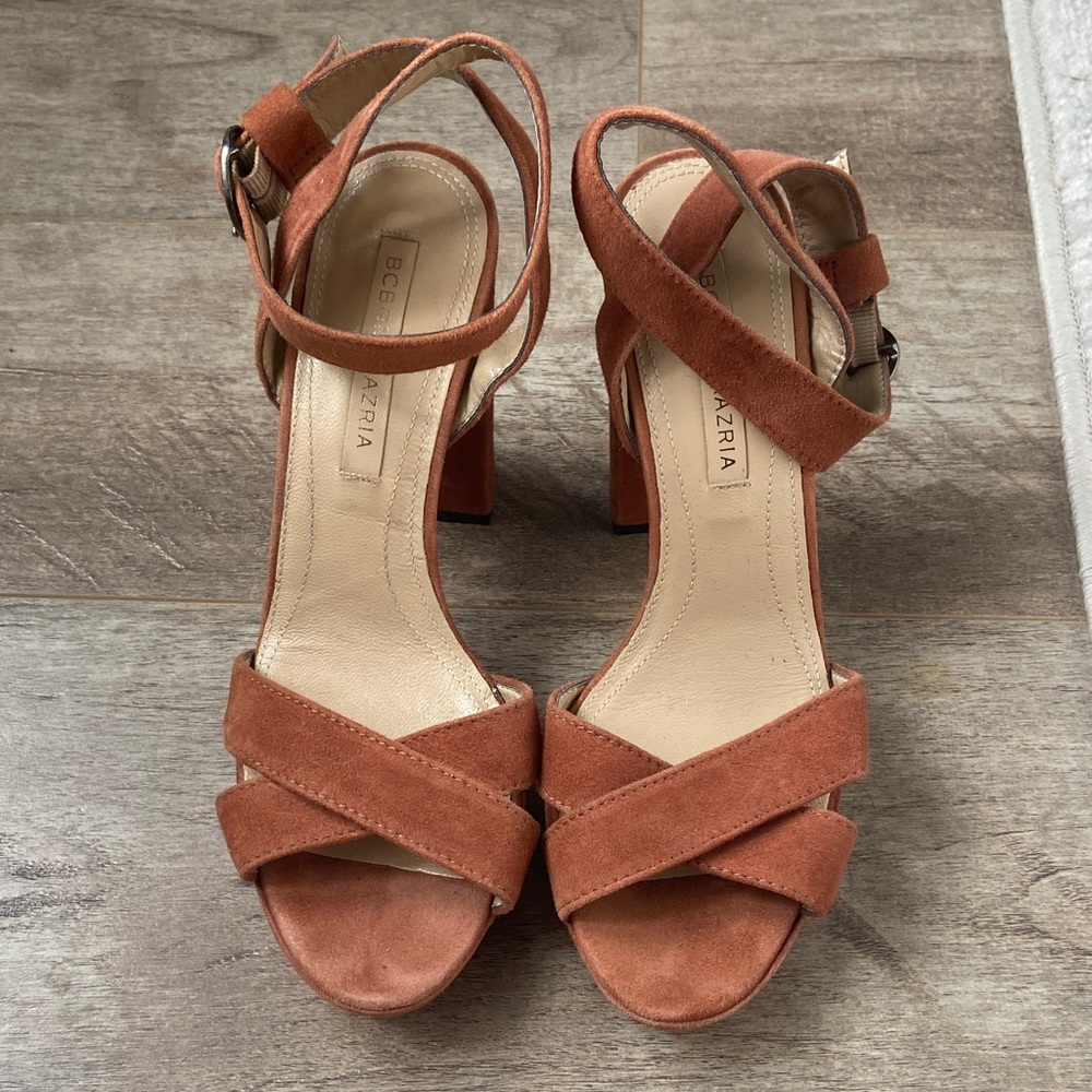 BCBGMaxAzria Women's Brown Suede Heels